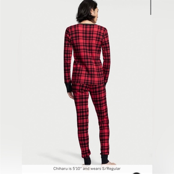 VICTORIA'S SECRET Thermal Long Pajama Set Red Black Plaid small - Picture 3 of 9